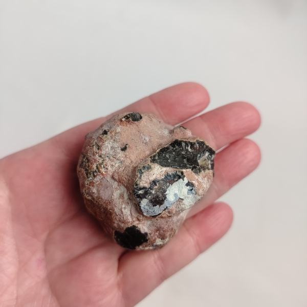Black Agate Half Polished - Image 2