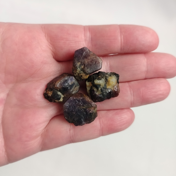 Raw Ruby Flo Rite Ruby Sapphire Fluorescence Raw – Majestic Energy – Online shop